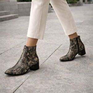 Vionic Kamryn Ankle Boots 8.5 Snakeskin Print Block Heel Comfort Zip Booties